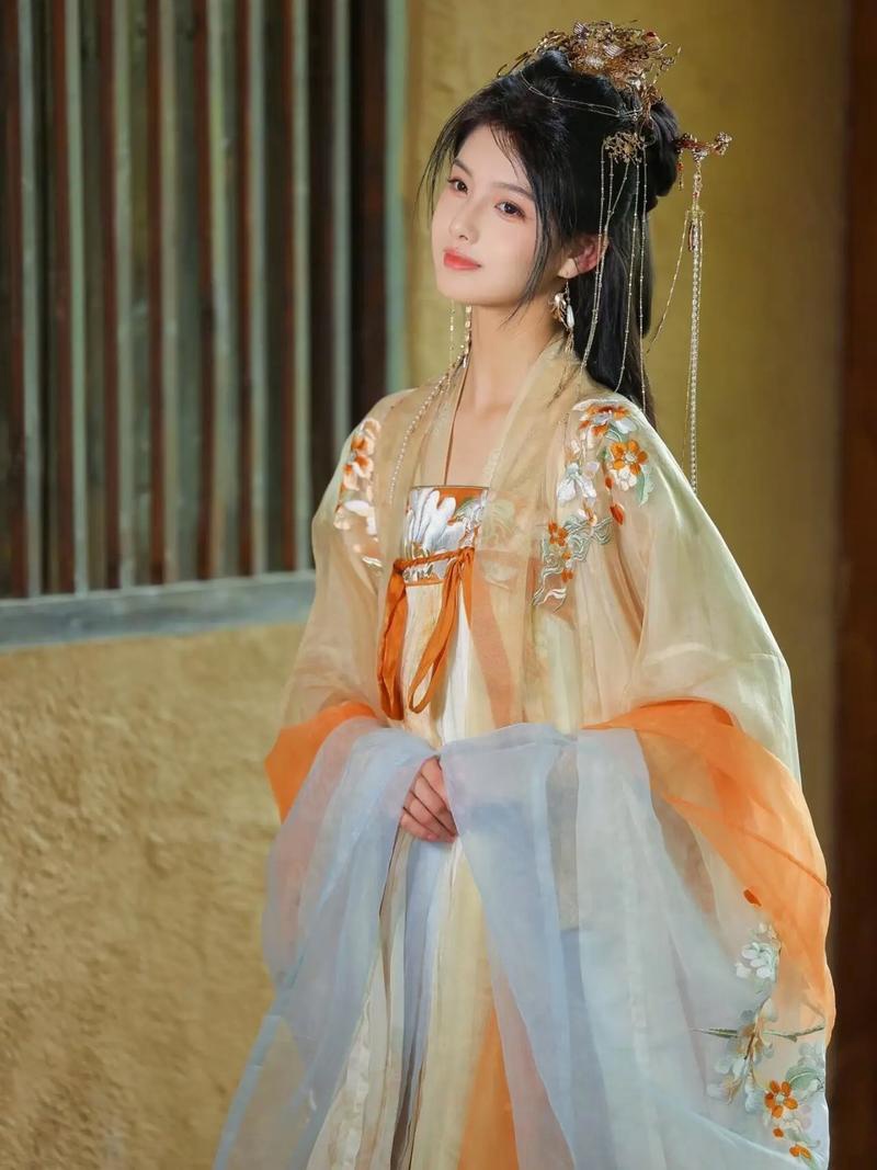 绝了！虞书欣这波 fashion 大片直接把甜妹撕碎了