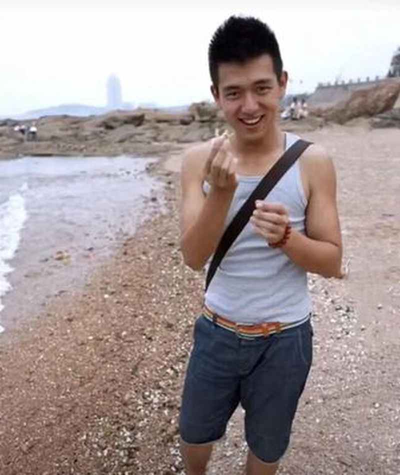 久违了现哥杀回现场!李现站台《雾里青》魅力狂飙,私底下那点事儿咱拐弯聊聊