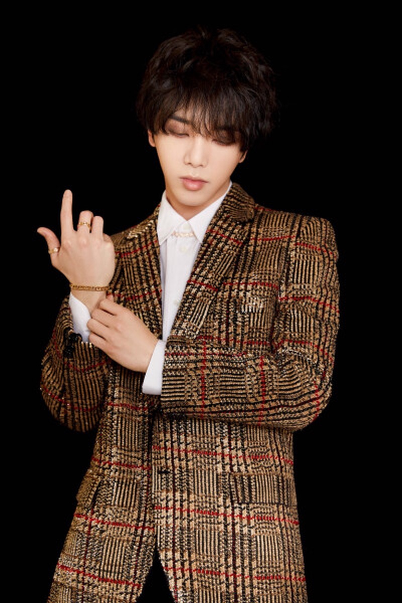 炸裂!华晨宇2026首场演唱会突然官宣!这神仙展开谁懂啊?